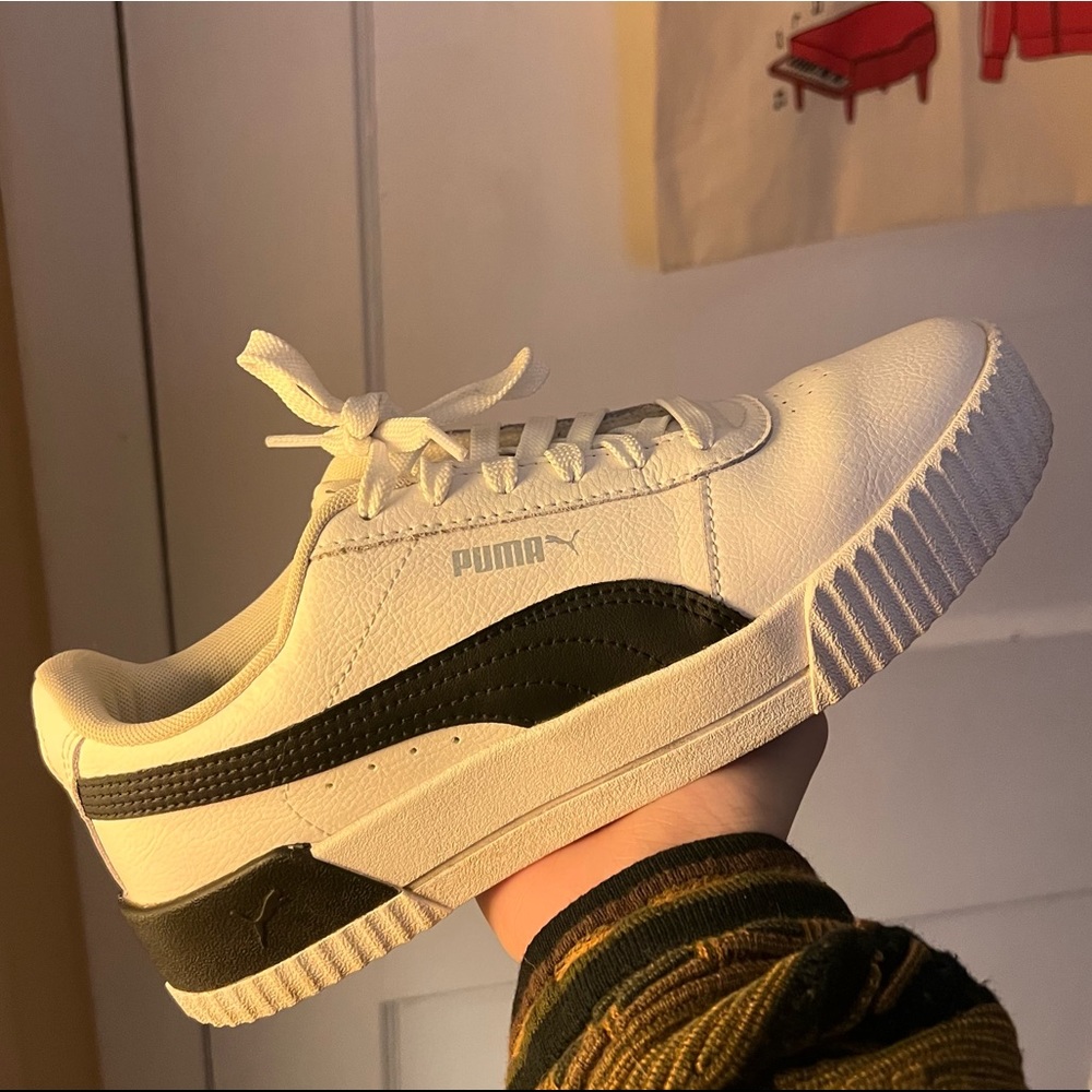 Puma Leather Platform Sneakers, Like New